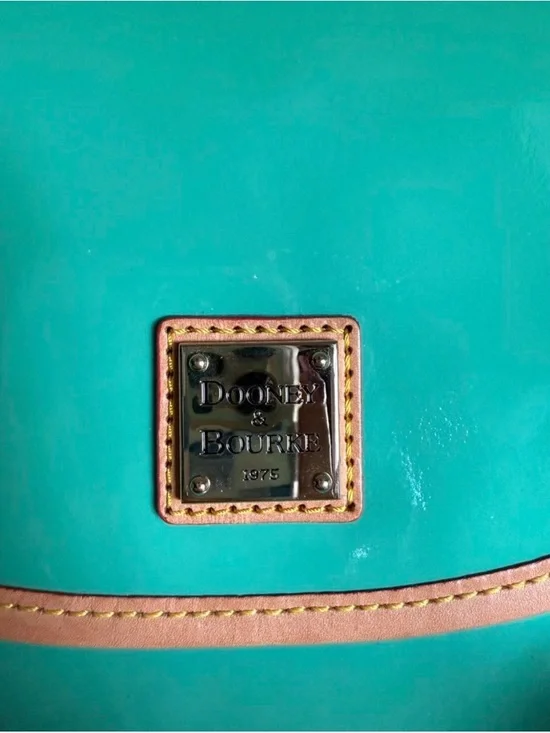 Dooney & Bourke Teal Patent Leather Shoulder Bag Tan Trim - Picture 2 of 6